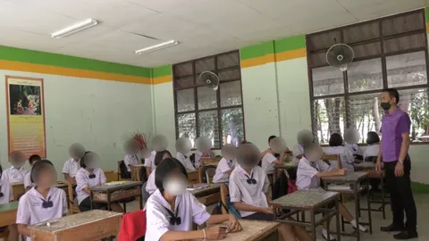 สว่างได้ในวันเดียว ผู้ว่าฯ สั่งเปลี่ยนหม้อแปลงให้โรงเรียน หลังไร้ไฟใช้กว่าเดือน