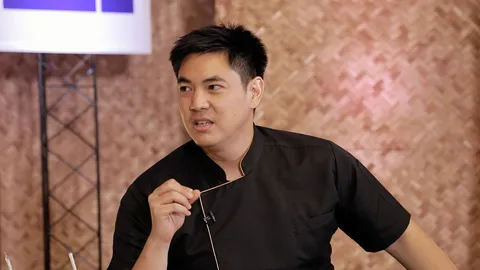 แซ่บจนไฟลุก "เชฟตูน" สะดุ้ง ใน “ครัวลั่นทุ่ง ศึกเชฟสะท้านทุ่ง”