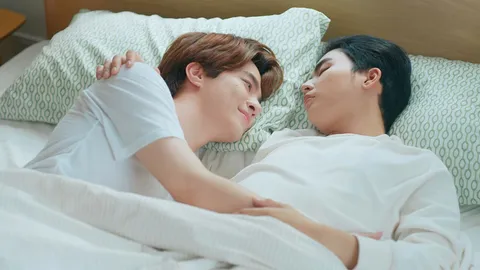 ฟลุ๊ค-เอิร์ธ คนคลั่งรัก ขอใช้ชีวิตคู่อยู่ด้วยกันสองต่อสอง ใน แอบจองรัก EP.12