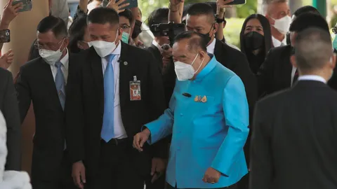 “บิ๊กป้อม” เรียกประชุมด่วน ส.ส.พปชร.ทุกคนที่รัฐสภา คาด ถกวาระสำคัญ
