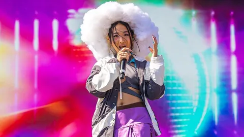 เต้นธรรมดาโลกไม่จำ! "มิลลิ ดนุภา" สร้างตำนานใหม่บนเวที “Head In The Clouds Festival”