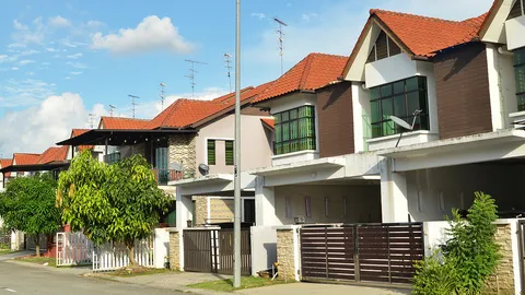 เหลือบเห็นบ้านเลขที่