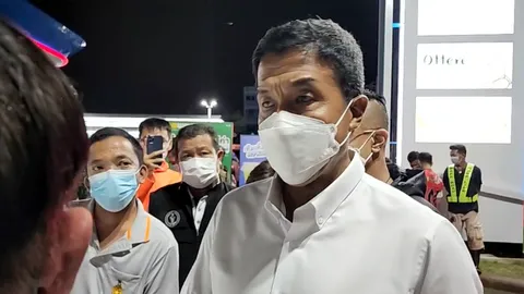 “ชัชชาติ” ลงพื้นที่เขตลาดกระบัง น้ำท่วมขังเริ่มลด สั่งเร่งช่วยสูบออก