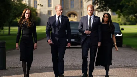 ตื้นตัน เจ้าชายวิลเลียม ‘คืนดีเพื่อควีน’ ชวนเจ้าชายแฮร์รี่ ออกงานด้วยกัน