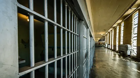 ปล่อยตัว 7 เดือน เรียกกลับคุก หนุ่มอบต.โวยได้รับอภัยโทษ ราชทัณฑ์รีบโต้