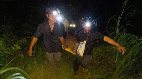 พลายสีดอกระทืบเจ้าหน้าที่ดับ อุทยานป่าทับลาน เหยียบเละจมดิน