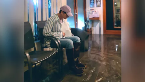 เป๊ก ผลิตโชค โพสต์ตัดพ้อ สู้ชีวิตแต่ชีวิตสู้กลับ แฟนคลับแห่ให้กำลังใจรัวๆ