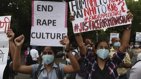 อินเดียจับ 6 ผู้ต้องหา ข่มขืน-ฆ่า 2 สาวพี่น้องแขวนคออำพรางคดี