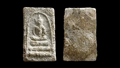 พระสมเด็จบางขุนพรหม พิมพ์อกครุฑ มีอานุภาพศักดิ์สิทธิ์ หนุนนำอำนาจวาสนา