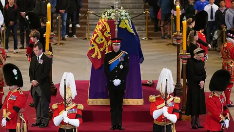 ไว้อาลัยควีน