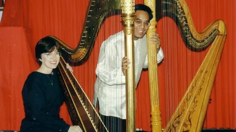 ห้ามพลาด คอนเสิร์ตฉลองครบรอบ 20 ปี ศูนย์ฮาร์พตำหนักประถม