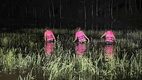 ตร.ไม่เชื่อคำสารภาพ พ่อฆ่าลูก 6 ขวบซ่อนศพในแม่น้ำ เพราะเด็กดื้อ 