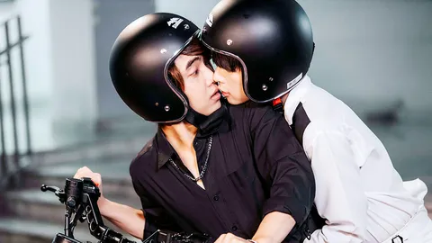 “เกมเพลย์&โฟล์ค” จูบชวนฟินกันทั้งคืน ในซีรีส์ Work From Heart รักป่วนก๊วนออฟฟิศ