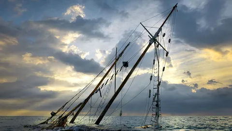 เรืออับปางจีนหายอื้อ ถูกกลุ่มลักลอบลอยแพ