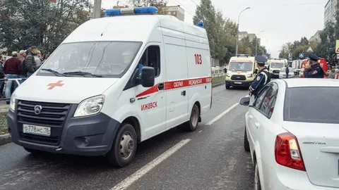 มือปืนใส่เสื้อสัญลักษณ์นาซี กราดยิงโรงเรียนดับแล้ว 17 ศพ เจ็บอีก 24 ราย