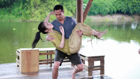 “โดนัท” จมน้ำเกือบตาย! จับมือ “ตุ้ย” ฝ่าด่านความรัก ใน “กั๊กนักรักซะเลย”