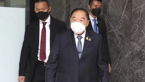 พปชร.ติวเข้มกฎเหล็ก กกต. อึดอัดข้อจำกัดเยอะ "บิ๊กป้อม" สั่ง ขยันลงพื้นที่