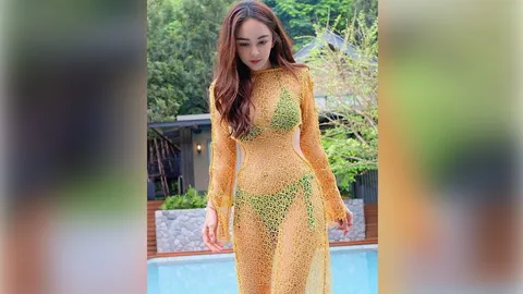 หุ่นดีมากแม่! "เป้ย–ปานวาด" โพสต์ภาพใส่บิกินีคลุมด้วยเดรสซีทรูมองเห็นทุกสัดส่วน