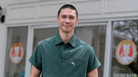 แมทธิว บวชครั้งแรกหลังคิดมานาน 10 ปี ตื่นเต้นใกล้ได้เจอหน้าลูกคนที่ 3