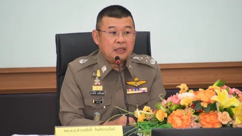 พล.ต.อ.ดำรงศักดิ์ กิตติประภัสร์ ขึ้นนั่งแม่ทัพคนที่ 13 อย่างเป็นทางการ