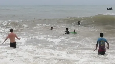 พบศพหนุ่มยุ่น ฝ่าธงแดงลงเล่นน้ำทะเลแล้ว หลังระดมกู้ร่างกว่า 3 ชม.