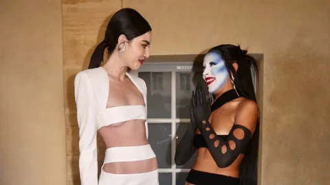 ส่องความสวย ใหม่ ดาวิกา กับชุดคาดอกสุดแซ่บ แค่ขยับก็ทำลุ้นไปทั้งงาน