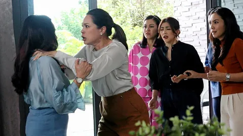 “แหม่ม” ระเบิดอารมณ์โดน “ใหม่” ยั่ว “แอ๊ว” เจอฤทธิ์มือตบหน้าหวิดเสียโฉมใน “สาปซ่อนรัก”