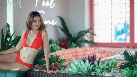 50 ยังแจ๋ว แอน สิเรียม จัดทูพีซแดงอวดหุ่นแซ่บ ทำไฟลุกทั้งไอจี