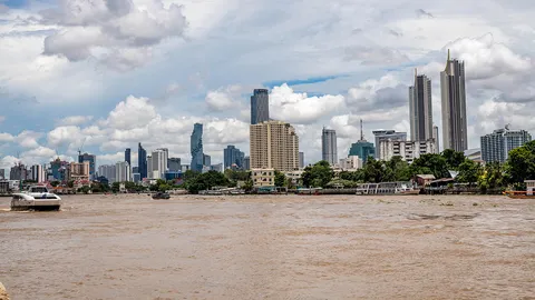 เฝ้าระวังระดับเจ้าพระยา กทม.เตือนพร้อมตรวจสอบความแข็งแกร่งคันกั้นน้ำ