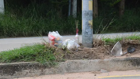 ทำพิธีเชิญดวงวิญญาณ "น้องเต้" เหยื่อ BMW ฝ่าไฟแดง บรรยากาศเศร้าสลด