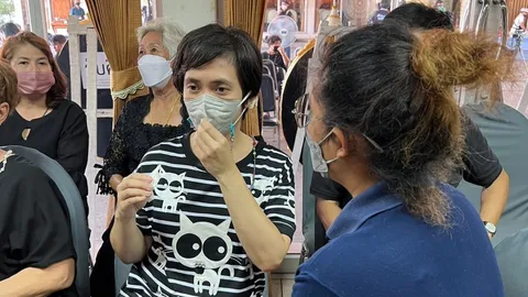 ลูกสาว เด่น ดอกประดู่ ป่วยกระดูกทับเส้นประสาท ร่วมงานศพพ่อครั้งสุดท้าย