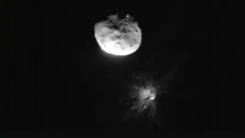 นาซายืนยันแล้ว ดาวเคราะห์น้อยวงโคจรเปลี่ยน หลังยาน DART พุ่งชน