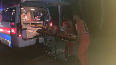 สาวท้องแก่สุดอั้น กู้ภัยมือฉมังทำคลอดบนรถ ปลอดภัยทั้งแม่และเด็ก