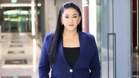 "ตรีชฎา" ยกเหตุการณ์ 14 ตุลา เตือนสติ "ประยุทธ์" ฟังเรียกร้องตั้ง ส.ส.ร.
