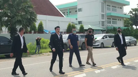 เด็ก 14 เปิดใจ อ้างถูกพ่อ ซึ่งเป็นนักการเมือง ตีจนน่วม หลังจับได้แต่งหญิง (คลิป)