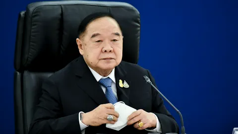 พล.อ.ประวิตร ลุย สุราษฎร์ธานี สถานการณ์น้ำ-พบปะชาวสวนปาล์ม 17 ต.ค.นี้ 