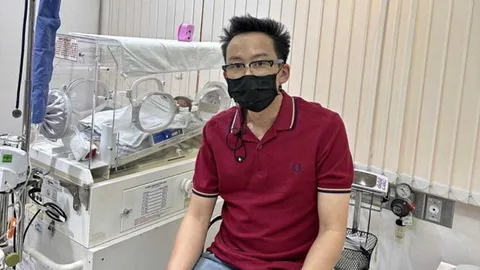 พ่อลูกแฝด 