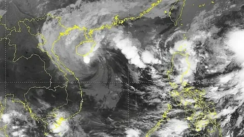 ระทึก พายุเนสาท จ่อถล่มเวียดนาม ลูกที่ 3 ใน 3 สัปดาห์ เตือนคลื่นสูง 5 ม.