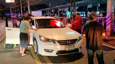 วินจยย.ดุ แทงเสี่ยเจ็บ ขับรถปาดหน้า ปะทะสาวหมัด-ชักมีดกะซวกใส่