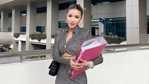 ส่องลุค ใบเตย ย่องพบ DSI ก่อนนัด แซ่บมาก แหวกเนินอกโชว์เซ็กซี่