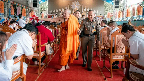 บุญมหากฐินอันยิ่งใหญ่