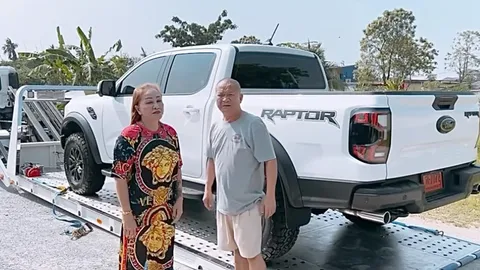 คอหวยเฮ เลขทะเบียนรถป้ายแดง หม่ำ จ๊กมก ให้โชคเต็มๆ งวดนี้ 1 พ.ย. 65