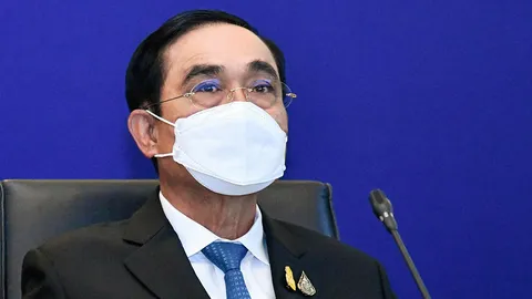 การเมืองกับวิบากกรรมที่ยังไม่จบ