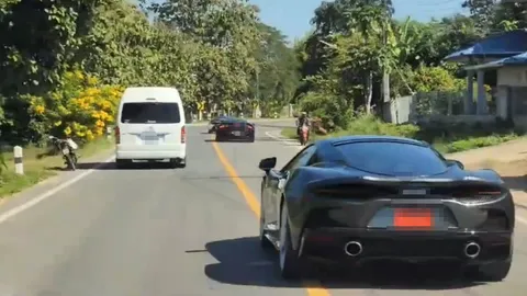 ชาวบ้านน่านรุมสวดแก๊งซุปเปอร์คาร์แซงที่คับขัน ตำรวจปรับ 1 หมื่น รวม 7 คัน