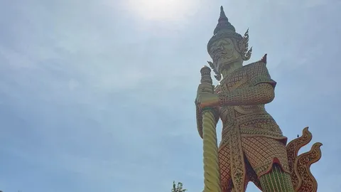 บูชายักษ์ "ท้าวเวสสุวรรณ" มหาเศรษฐีผู้มั่งคั่งใจดีมีเมตตา