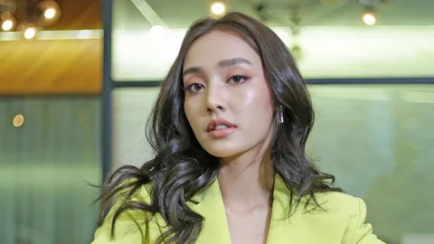 น้ำตาล-พิจักขณา ความฟินบังเกิดเมื่อได้ร่วมงาน บอย–ปกรณ์ ใน "สายลับลิปกลอส"