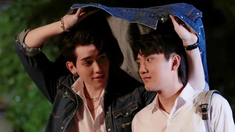 “มาร์ค-วัชร” ชวนลุ้นความรักชวนฟิน ปีสุดท้าย ใน “เดือนเกี้ยวเดือนไฟนอลซีซั่น”