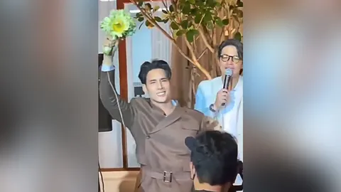 แกรนด์ เดอะสตาร์ หัวจะปวด เด่นคุณ พังงานแต่ง อาย-ว่านไฉ เพราะช่อดอกไม้ (คลิป)