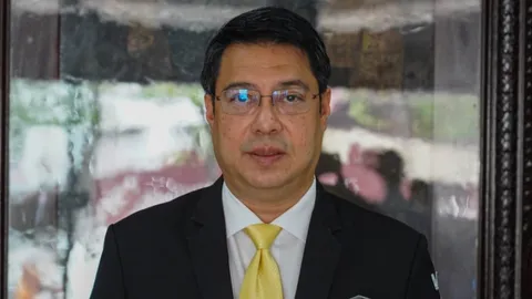 "สภามหาวิทยาลัยรามคำแหง" มีมติถอด "สืบพงษ์ ปราบใหญ่" พ้นอธิการบดีรอบ 2