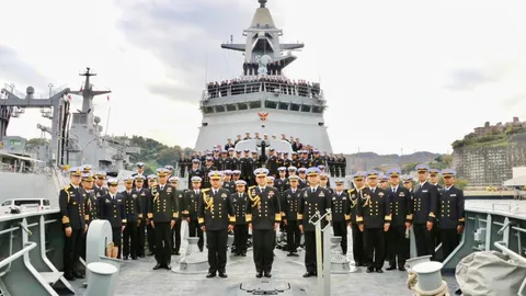 ผบ.ทร. เยี่ยมขอบคุณกำลังพลเรือสวนสนาม ปลื้มนำเกียรติยศให้โลกได้รับรู้